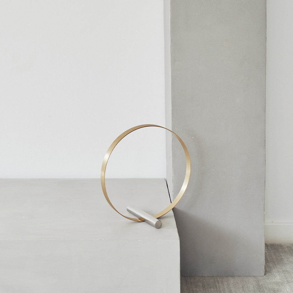 Super simple cirkulære dekorationsskulptur fra Kristina Dam studio